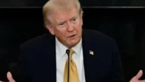 بطاقة ترامب الذهبية تمنح إقامة سريعة مقابل مليون دولار وتثير جدلاً حول شروط التأشيرة الجديدة